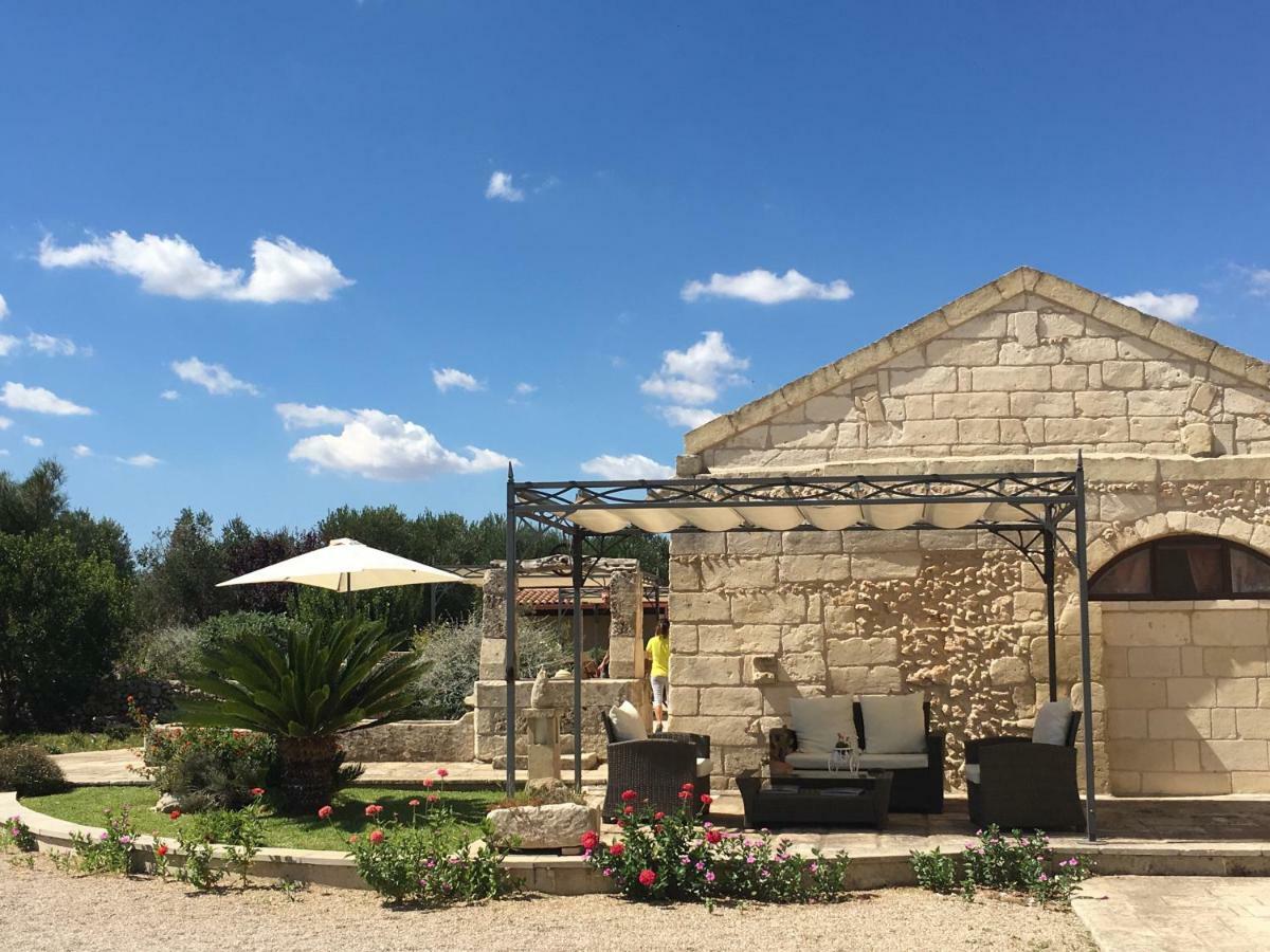 Agriturismo Masseria Costarella บอร์กาญเญ ภายนอก รูปภาพ